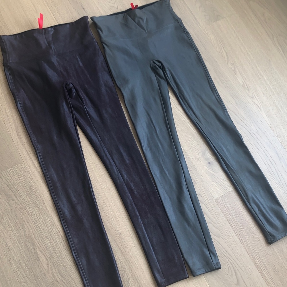 2 Pairs of SPANX Shimmer Leggings (Maroon and Grey), Size Small